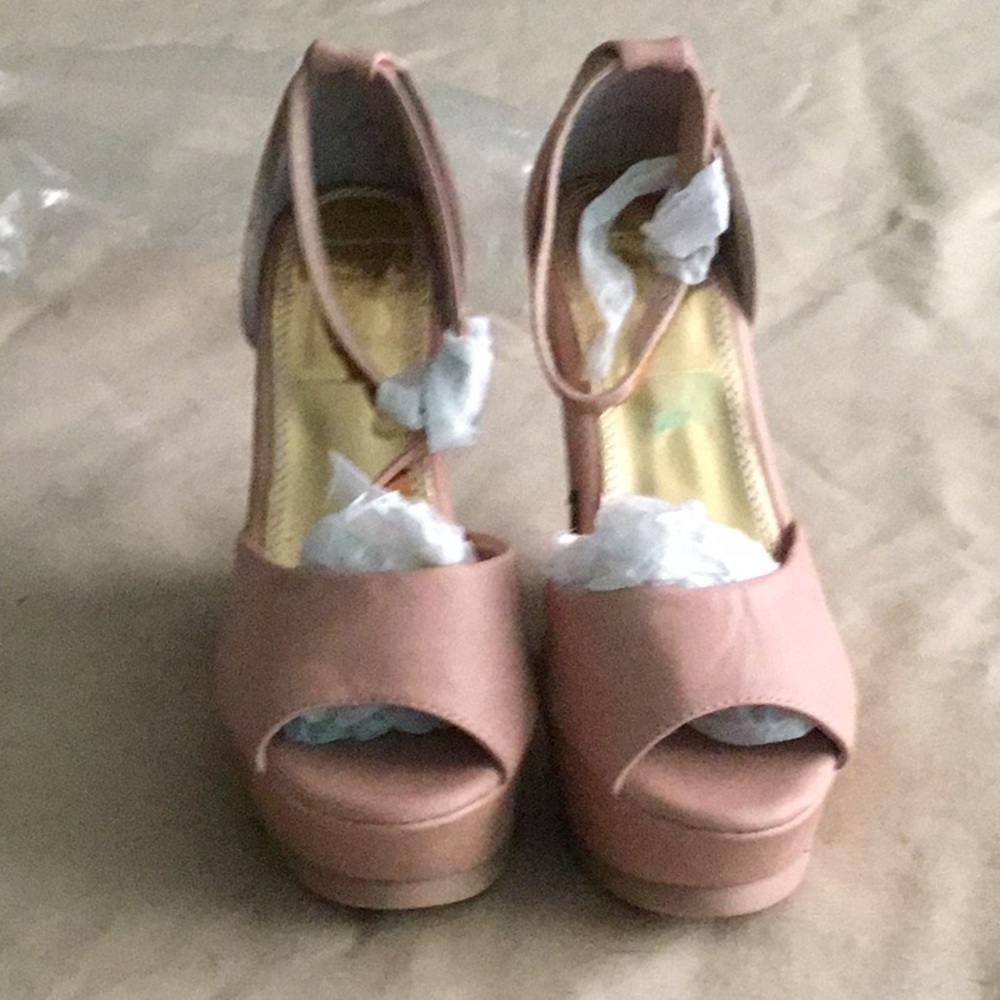 HEELS